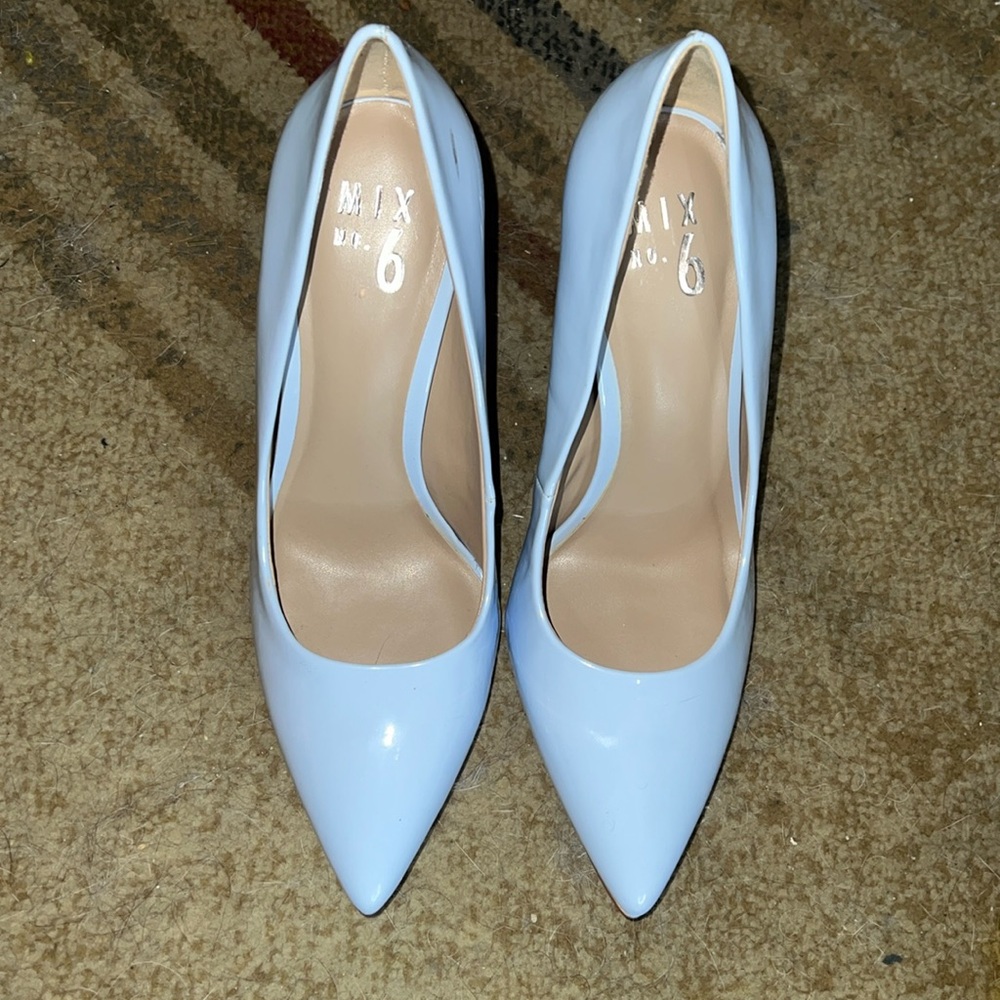 Never worn light blue pointed toe heels size 8
